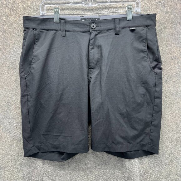 Travis Mathew Shorts Mens 36 Black Chino Flat Front Golf Cotton Nylon Ripstop - Picture 1 of 10